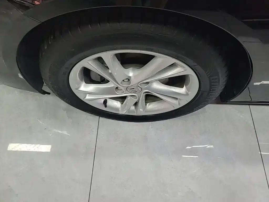 Buick Regal 2024 25T Premium Edition — миниатюра 23