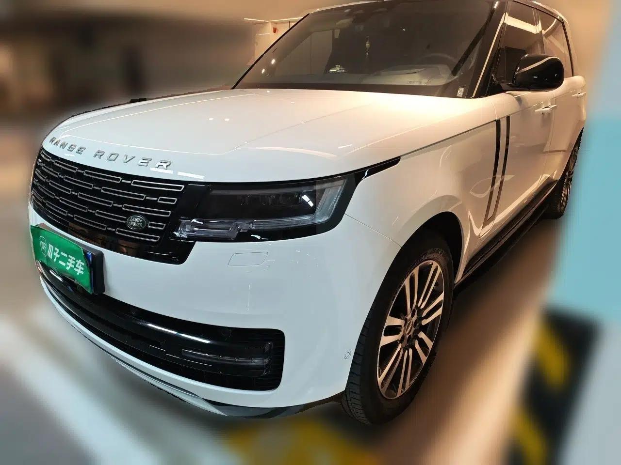 Land Rover Range 2024 3.0 L6 400 PS Extended Luxury Edition — миниатюра 1