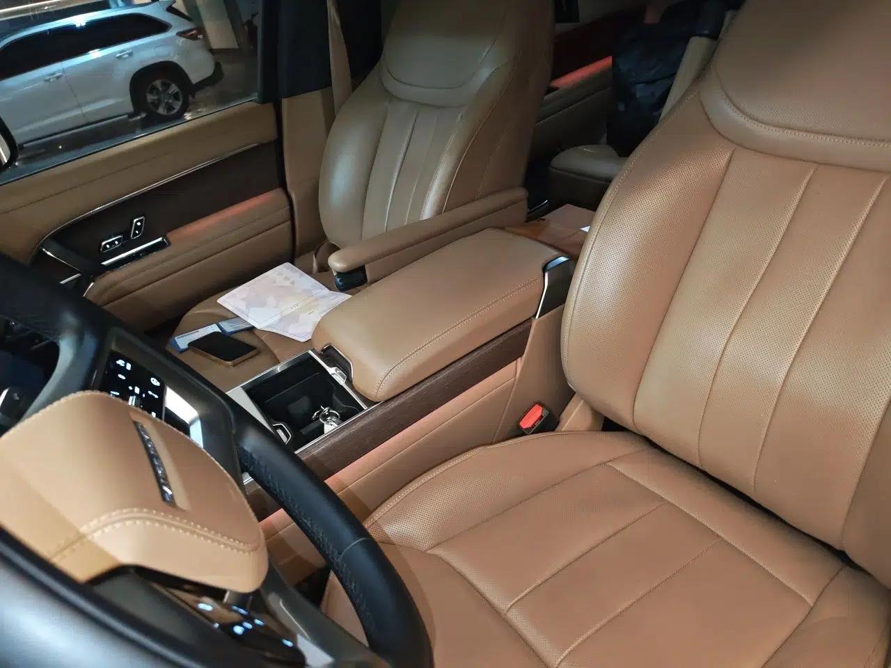Land Rover Range 2024 3.0 L6 400 PS Extended Luxury Edition — миниатюра 15