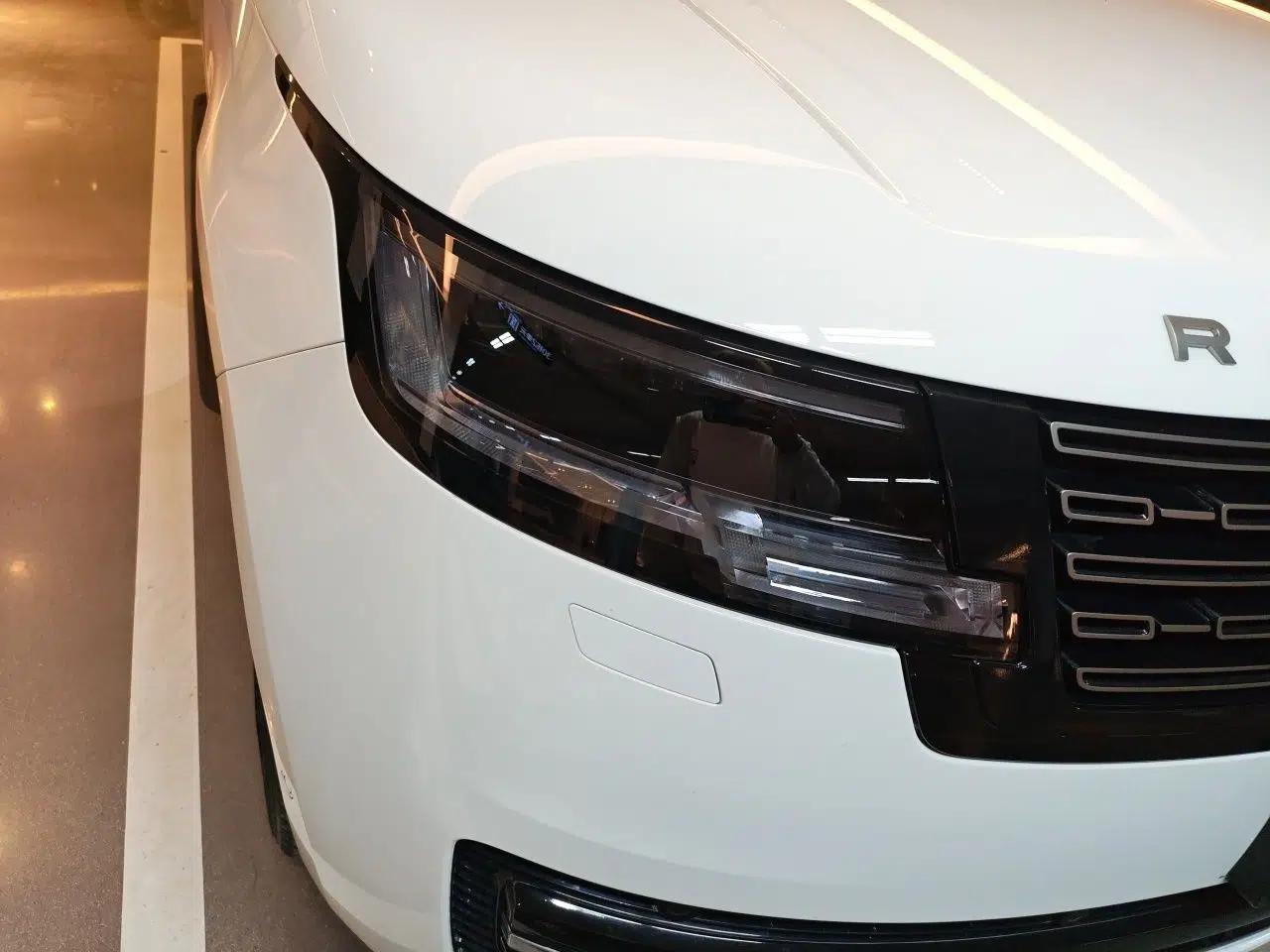 Land Rover Range 2024 3.0 L6 400 PS Extended Luxury Edition — миниатюра 7