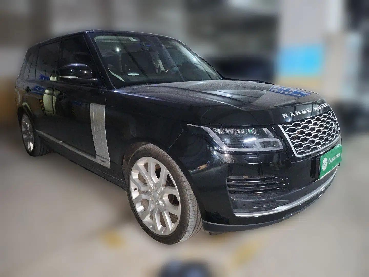 Land Rover Range 2022 3.0 L6 400 PS Classic Extended Version — миниатюра 3