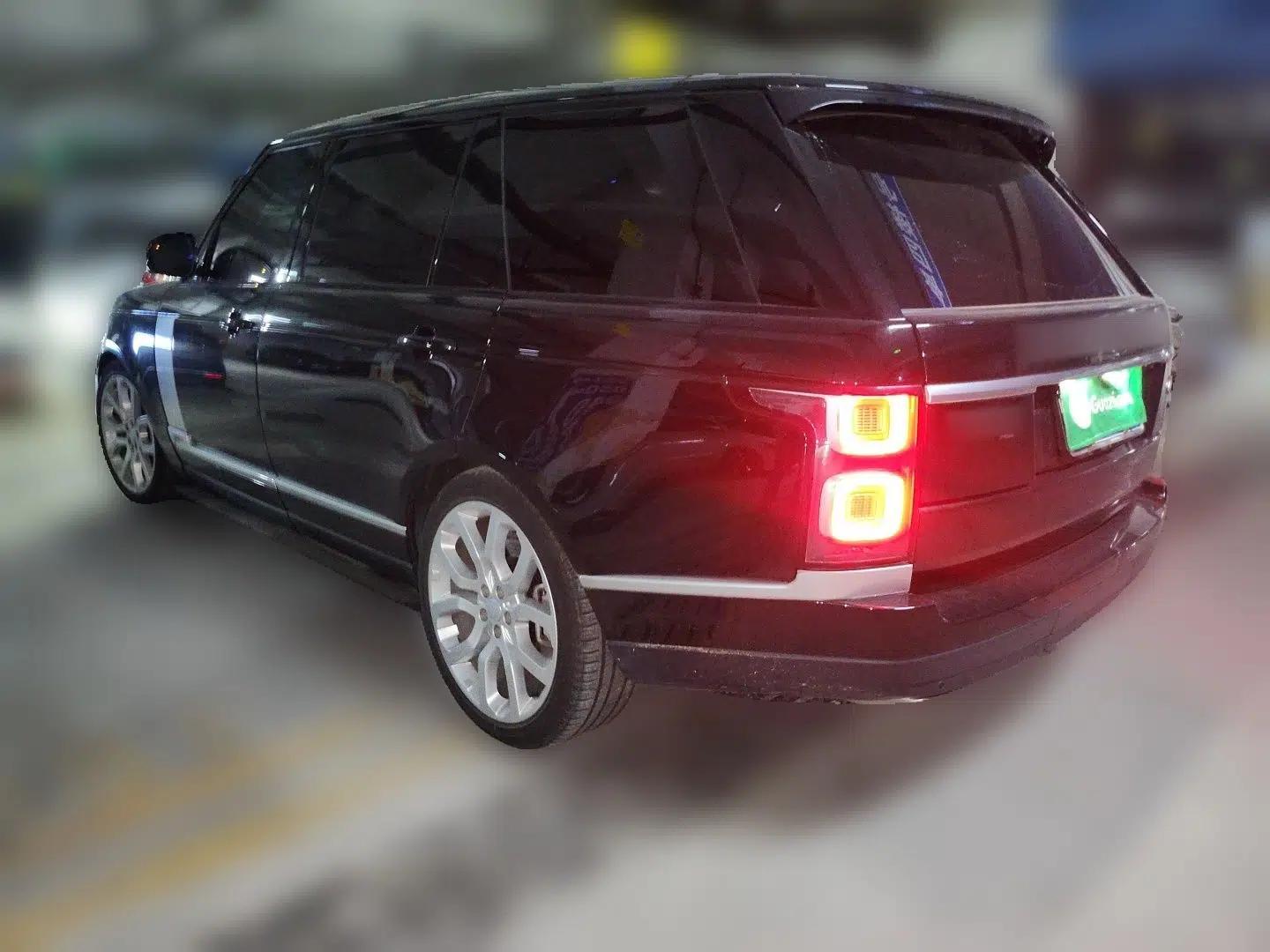 Land Rover Range 2022 3.0 L6 400 PS Classic Extended Version — миниатюра 4