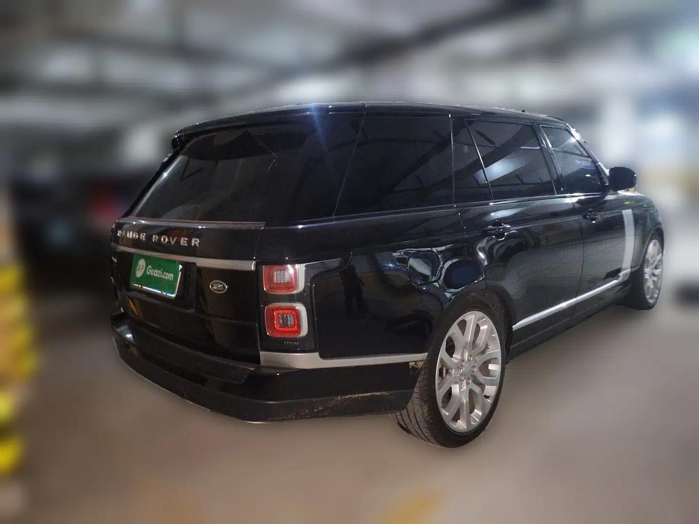 Land Rover Range 2022 3.0 L6 400 PS Classic Extended Version — миниатюра 6