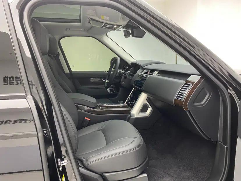 Land Rover Range 2021 3.0 L6 Century Extended Classic Edition — миниатюра 9