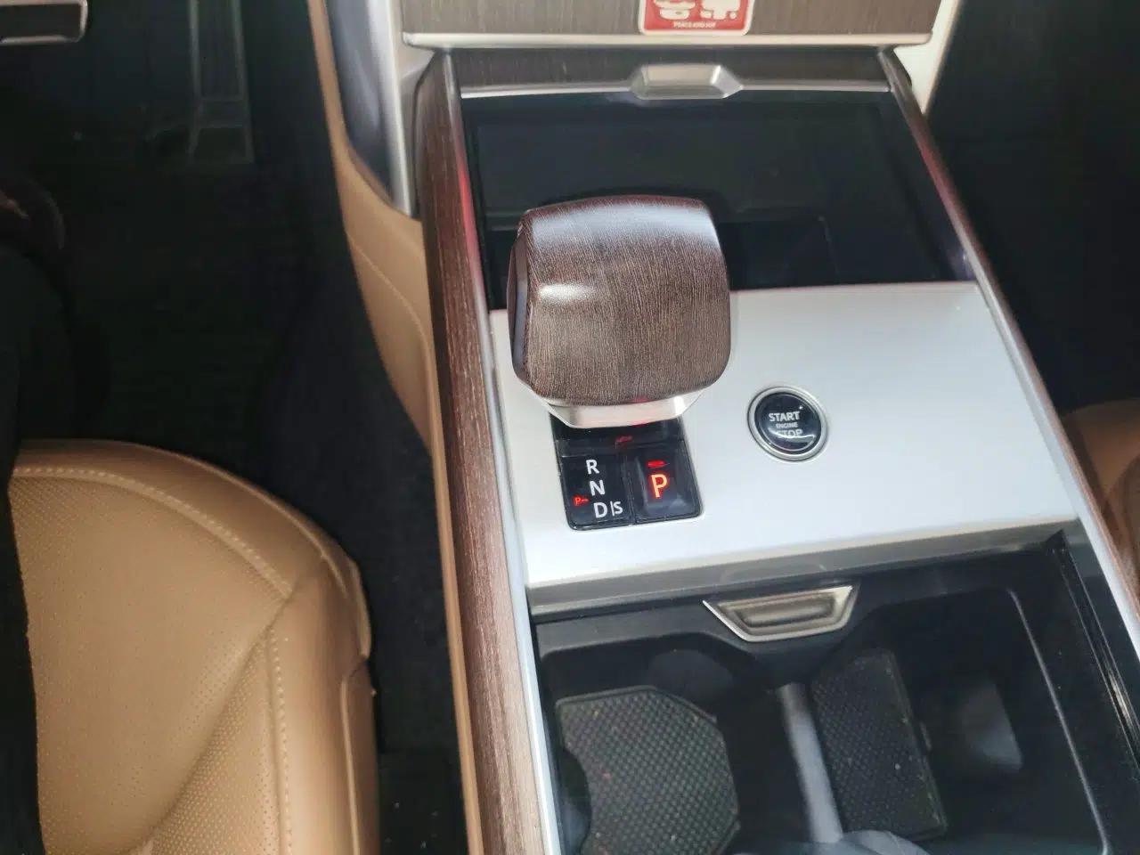 Land Rover Range 2024 3.0 L6 400 PS Prestige Extended Version 7-Seater — миниатюра 14