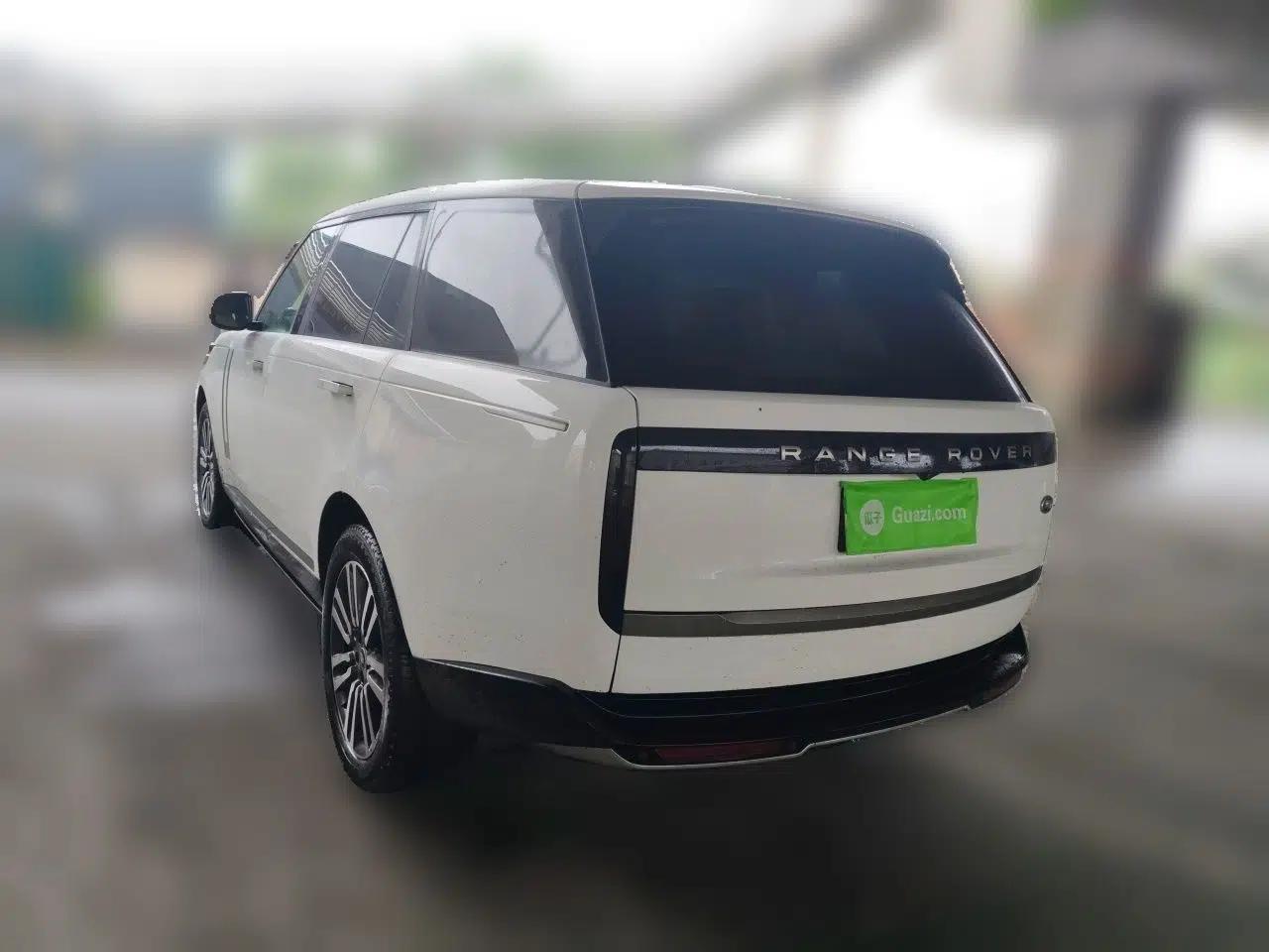 Land Rover Range 2024 3.0 L6 400 PS Prestige Extended Version 7-Seater — миниатюра 4