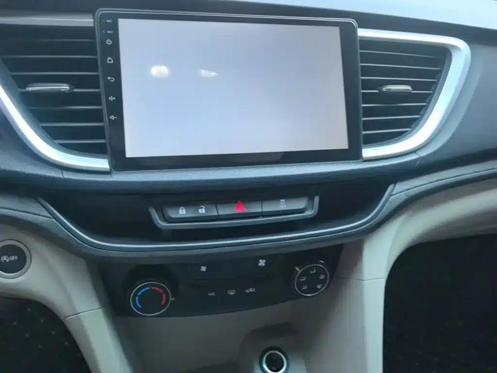 Buick Excelle 2018 15T Manual Elite (National V Emission Standard) — миниатюра 13