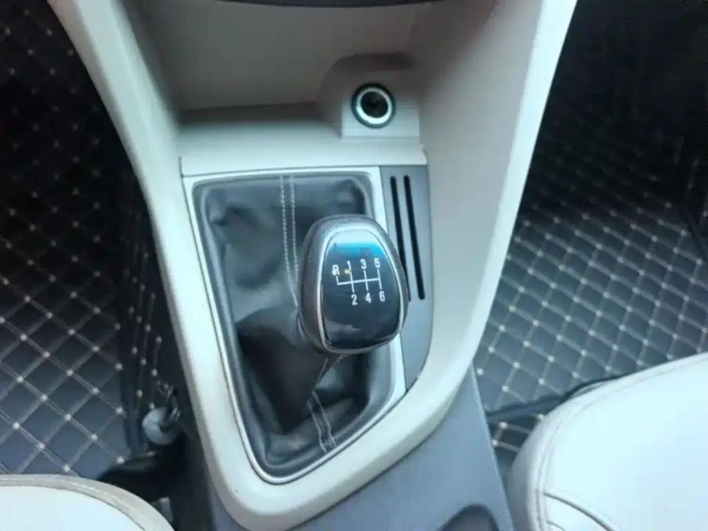Buick Excelle 2018 15T Manual Elite (National V Emission Standard) — миниатюра 14
