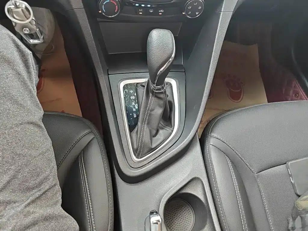 Buick Excelle 2021 Facelift Classic 1.5L Automatic Elite — миниатюра 14