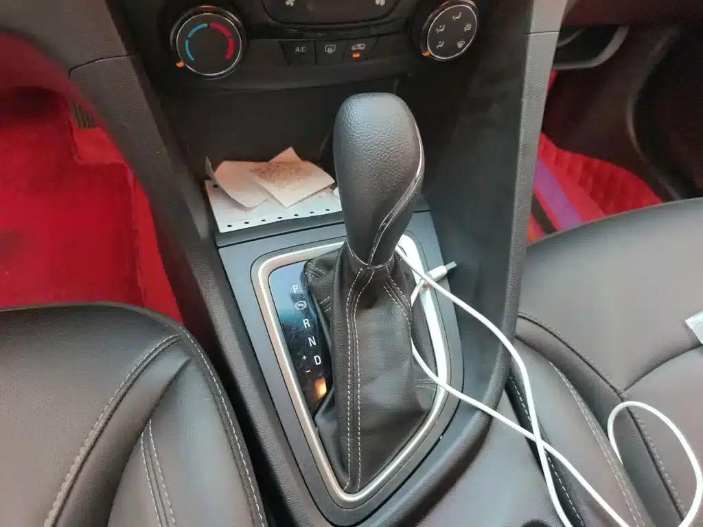 Buick Excelle 2021 Facelift Classic 1.5L Automatic Elite — миниатюра 11