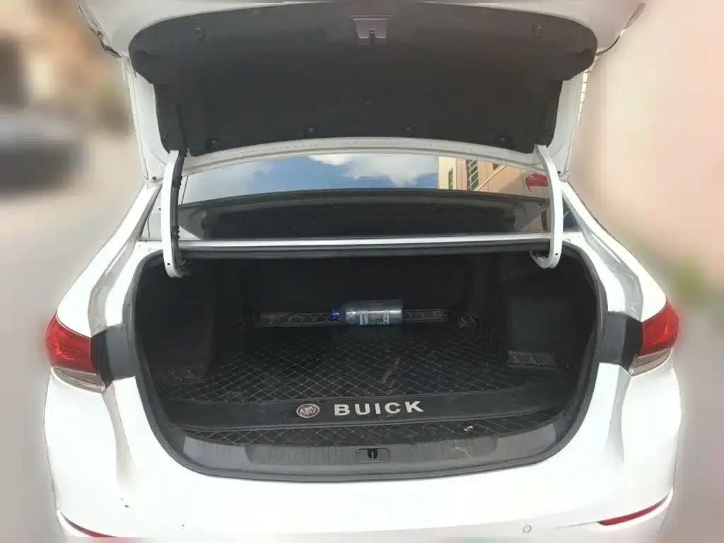 Buick Excelle 2021 Facelift Classic 1.5L Automatic Elite — миниатюра 16