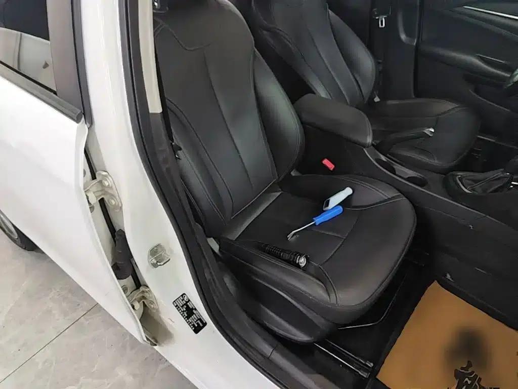 Buick Excelle 2018 18T Automatic Elite — миниатюра 25
