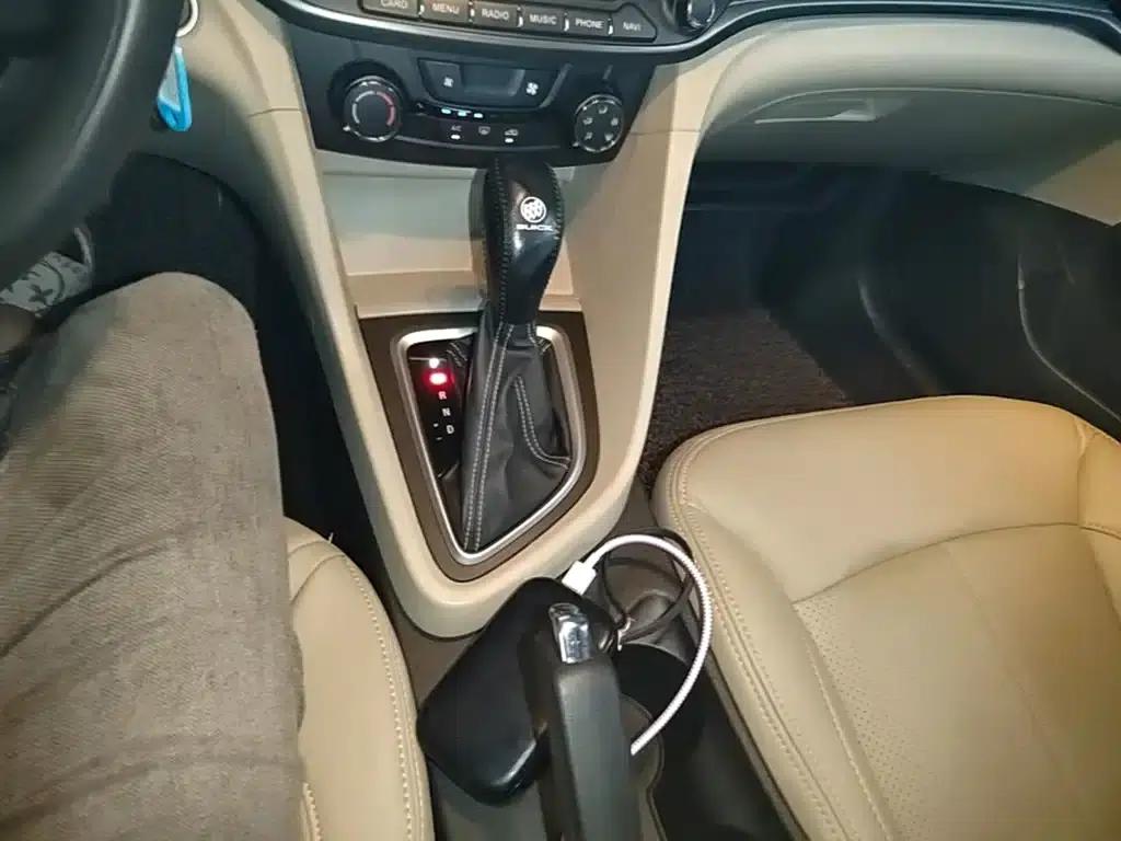 Buick Excelle 2015 15N Automatic Elite — миниатюра 14