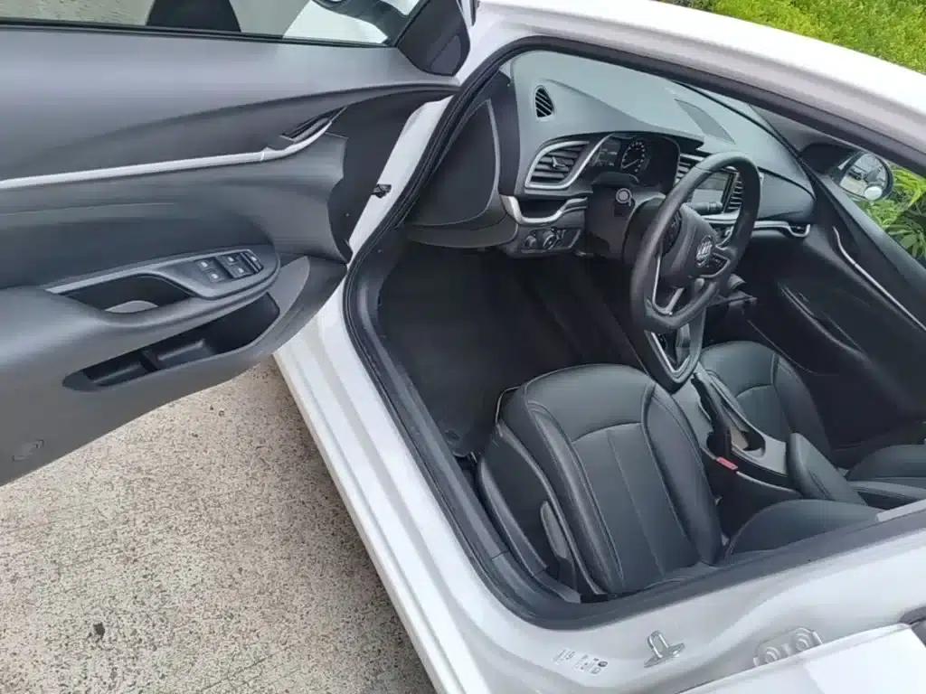 Buick Excelle 2021 Facelift Classic 1.5L Automatic Elite — миниатюра 16
