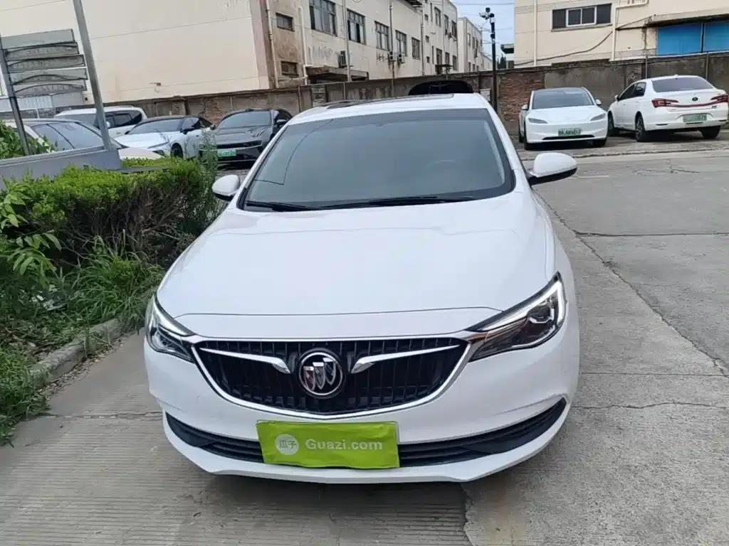 Buick Excelle 2021 Facelift Classic 1.5L Automatic Elite — миниатюра 3