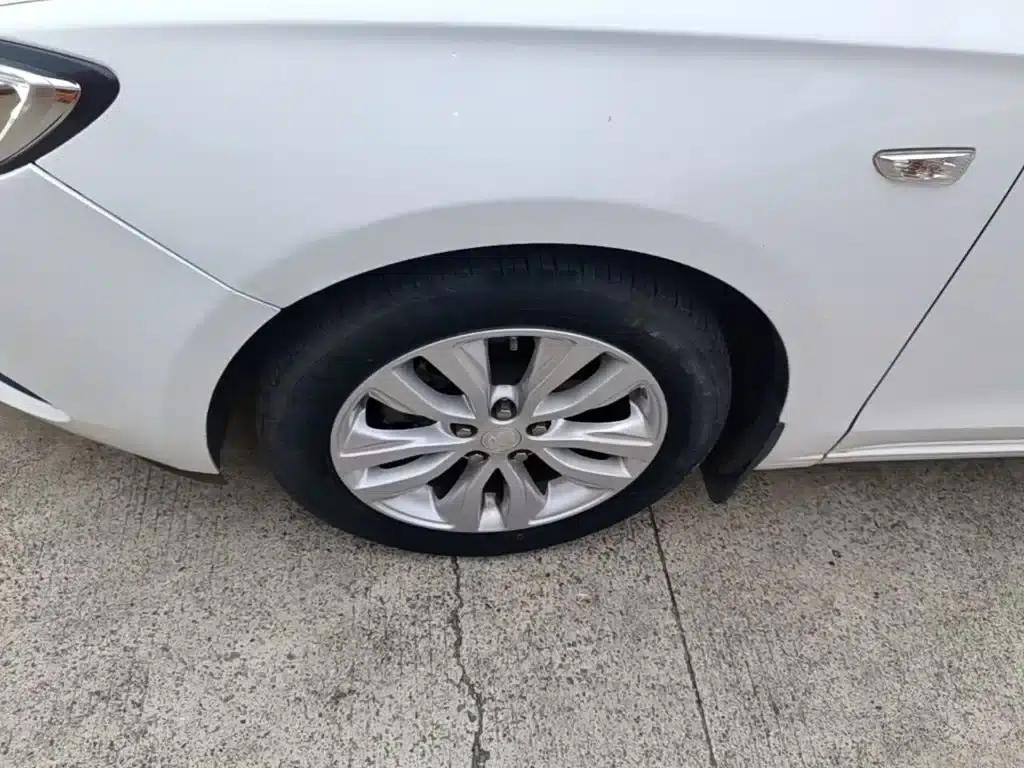 Buick Excelle 2021 Facelift Classic 1.5L Automatic Elite — миниатюра 23