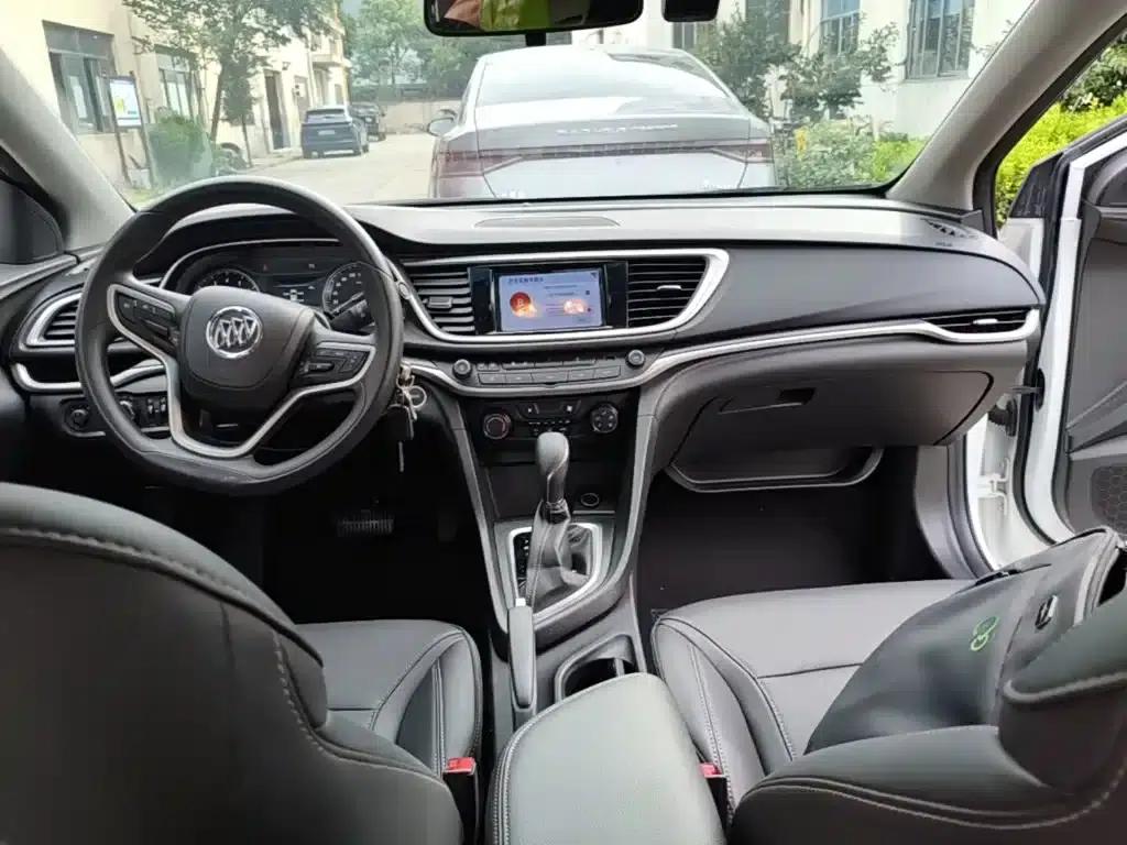 Buick Excelle 2021 Facelift Classic 1.5L Automatic Elite — миниатюра 10