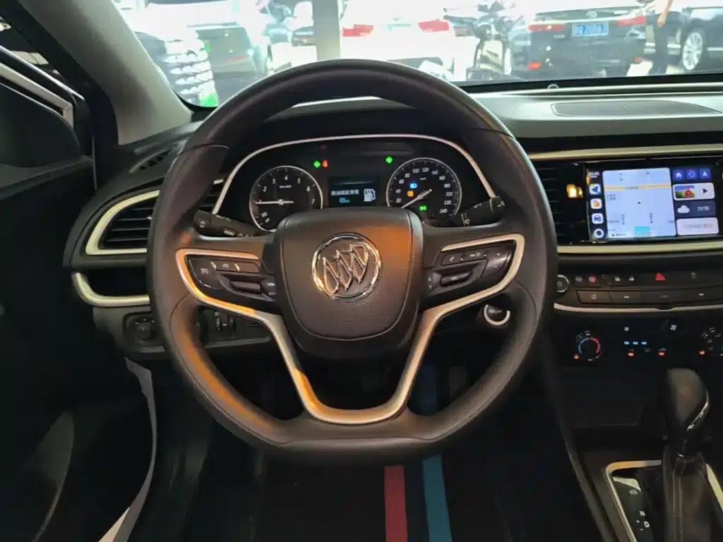 Buick Excelle 2021 Facelift Classic 1.5L Automatic Elite — миниатюра 11