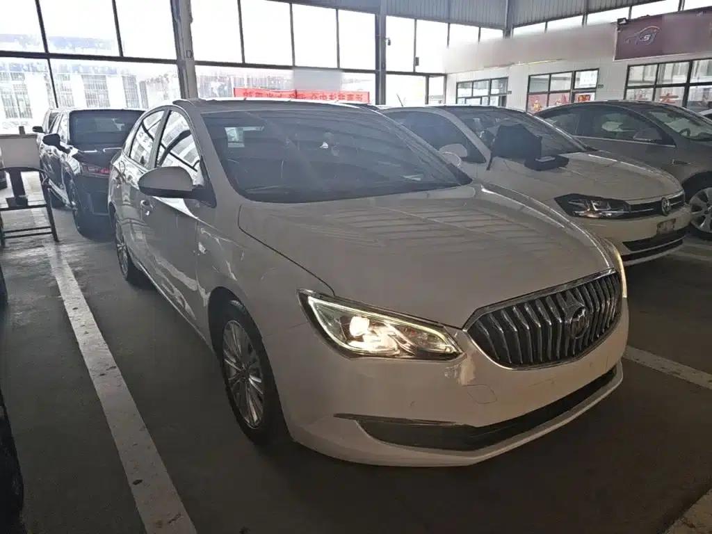 Buick Excelle 2017 15N Automatic Elite — миниатюра 4