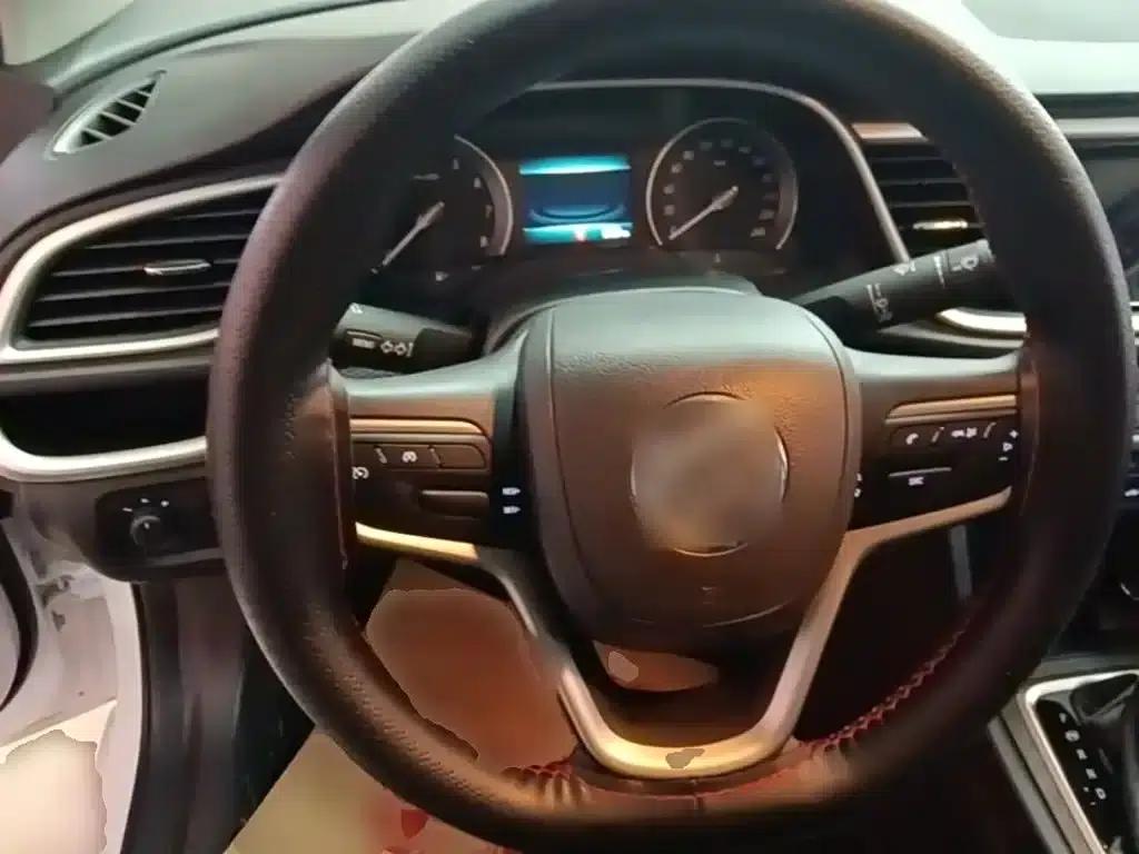 Buick Excelle 2021 Facelift Classic 1.5L Automatic Elite — миниатюра 11