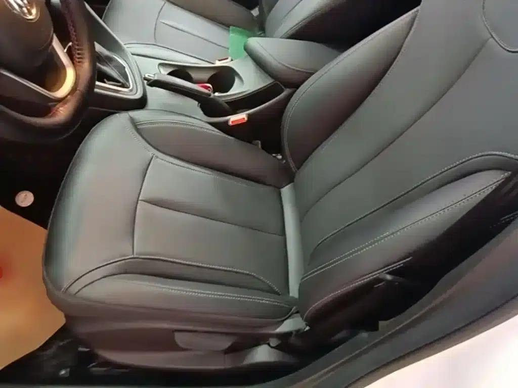 Buick Excelle 2021 Facelift Classic 1.5L Automatic Elite — миниатюра 15