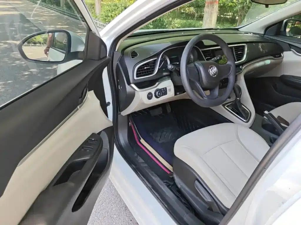 Buick Excelle 2021 Classic 1.5L Automatic Elite — миниатюра 16
