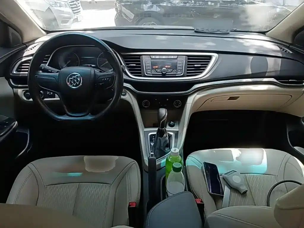 Buick Excelle 2017 15N Automatic Elite — миниатюра 10