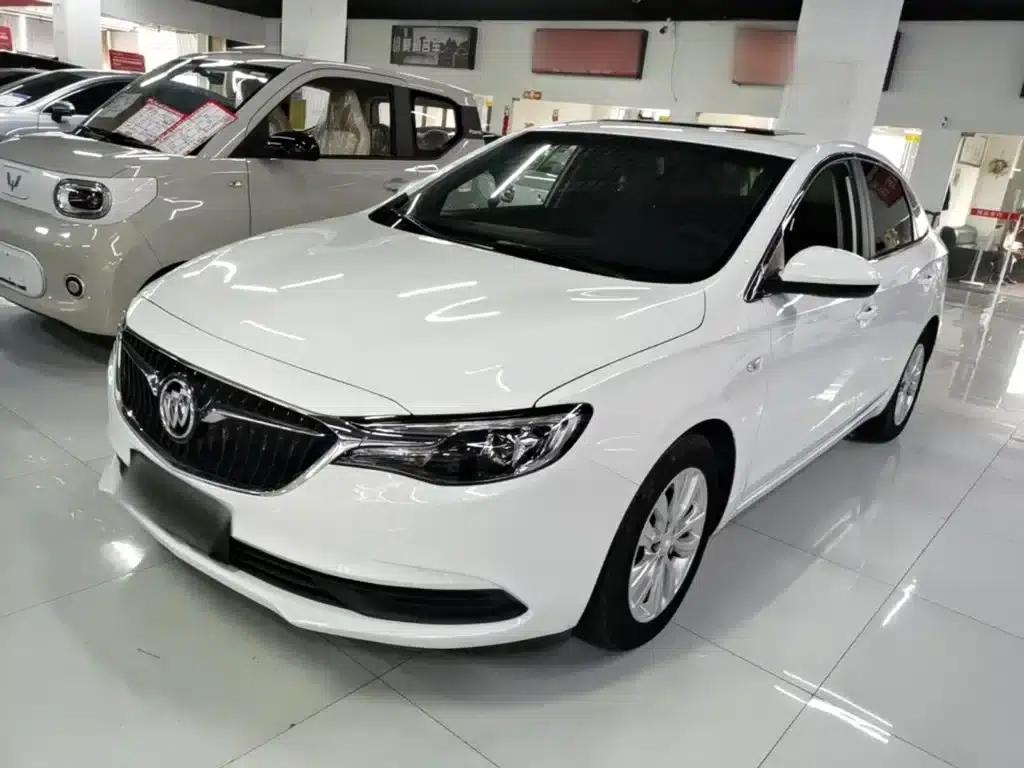 Buick Excelle 2021 Facelift Classic 1.5L Automatic Entry-Level Model — миниатюра 2
