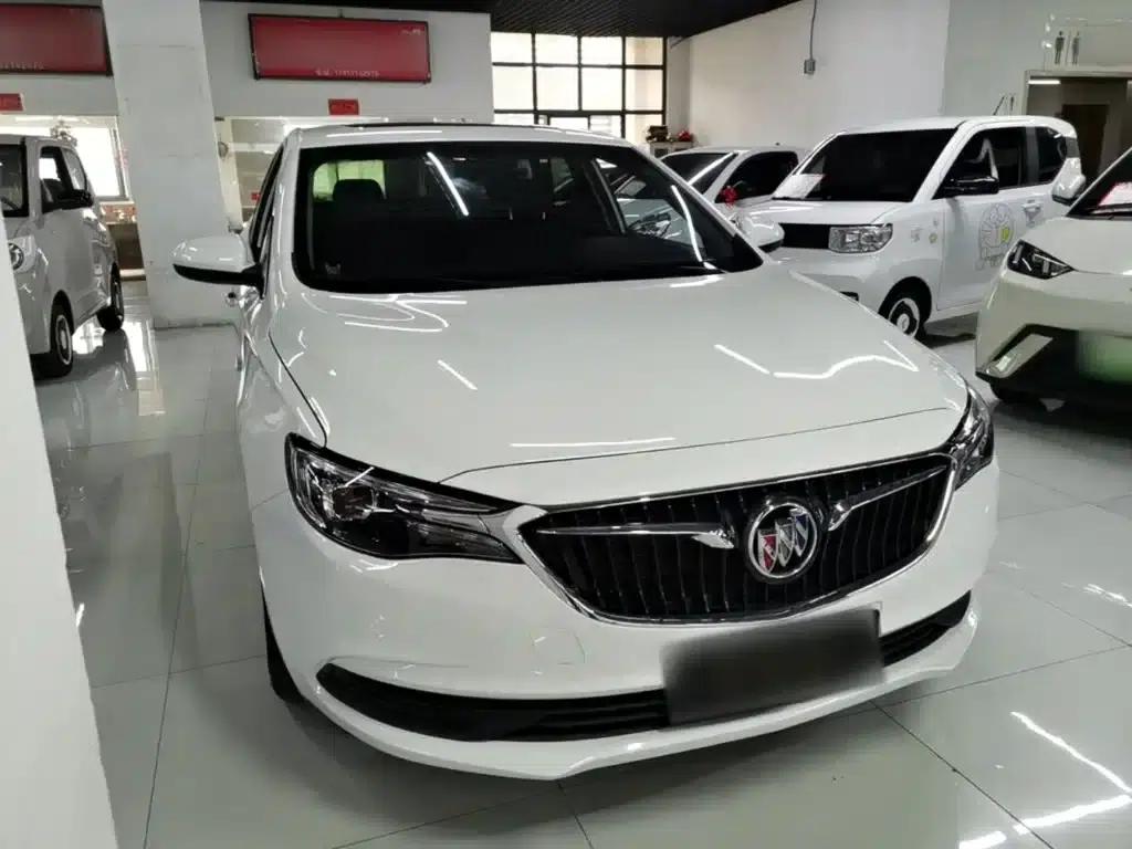 Buick Excelle 2021 Facelift Classic 1.5L Automatic Entry-Level Model — миниатюра 4