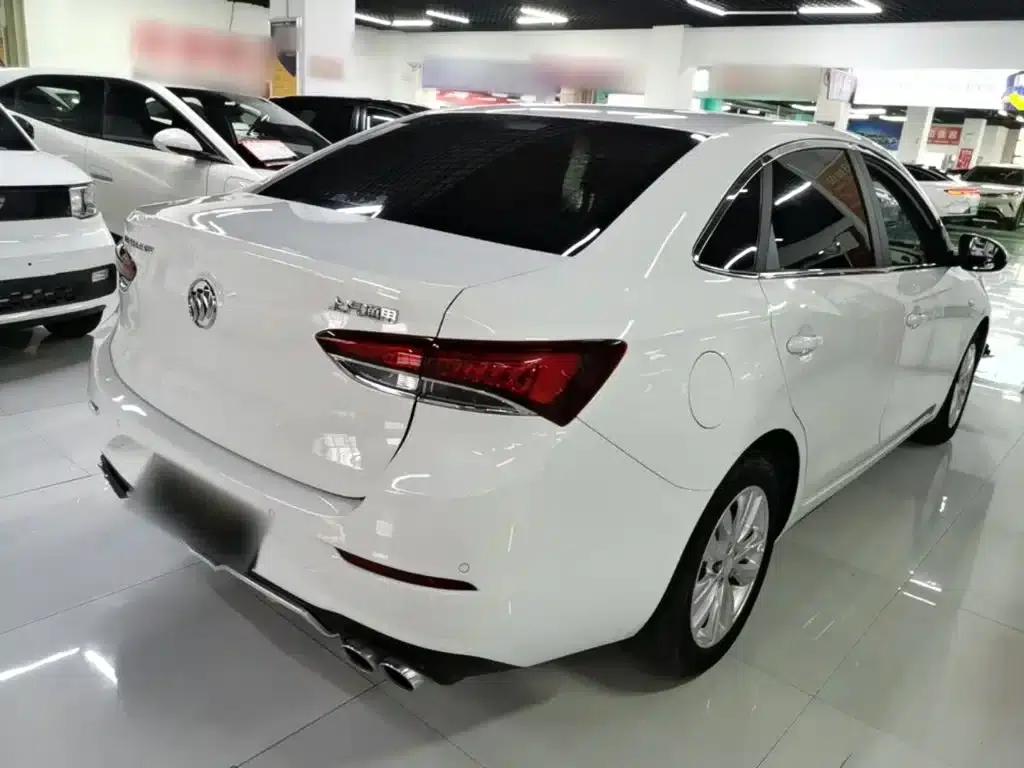 Buick Excelle 2021 Facelift Classic 1.5L Automatic Entry-Level Model — миниатюра 7