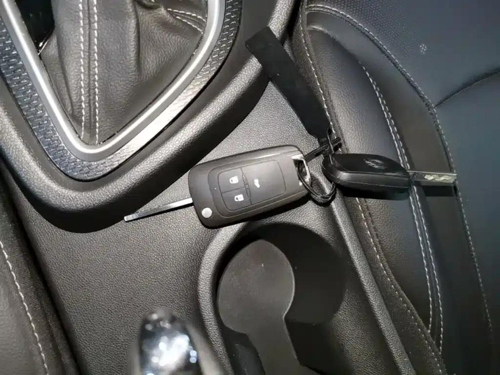Buick Excelle 2021 Facelift Classic 1.5L Automatic Entry-Level Model — миниатюра 9