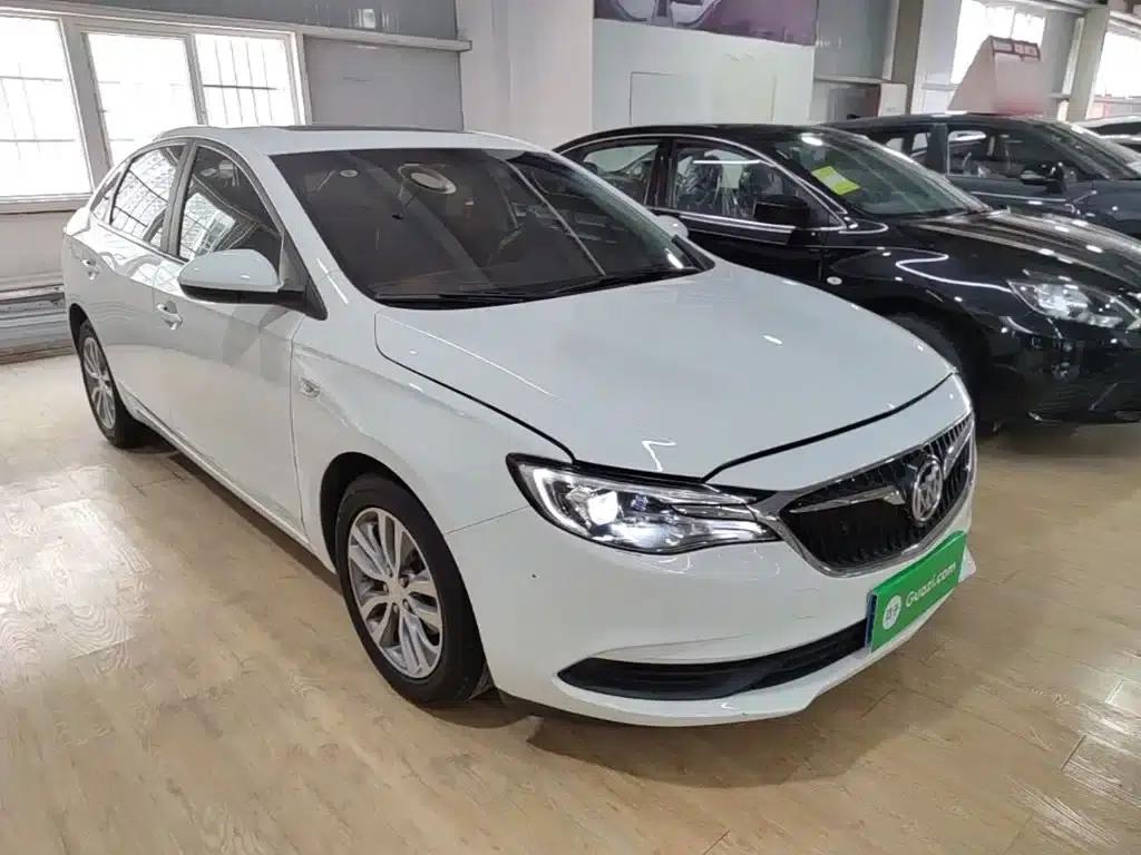 Buick Excelle 2021 Facelift 1.3T Automatic Mild Hybrid Elite — миниатюра 4