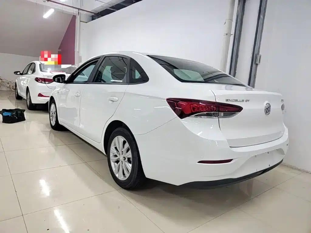 Buick Excelle 2021 Facelift Classic 1.5L Automatic Entry-Level Model — миниатюра 5