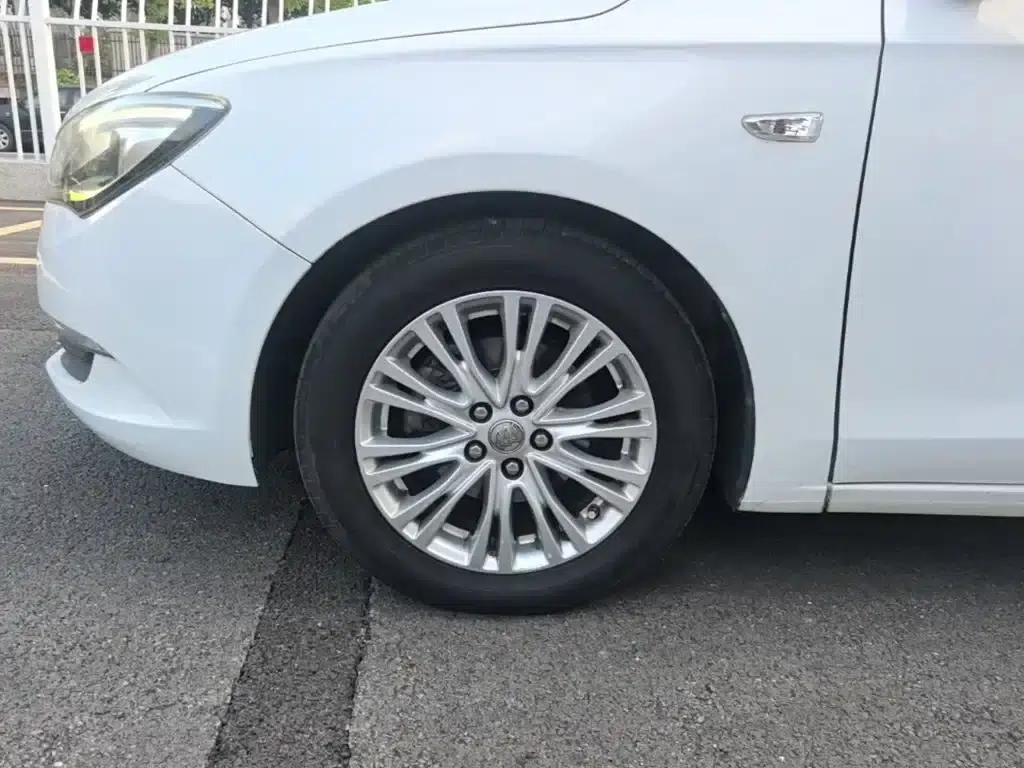 Buick Excelle 2017 15N Automatic Elite — миниатюра 23