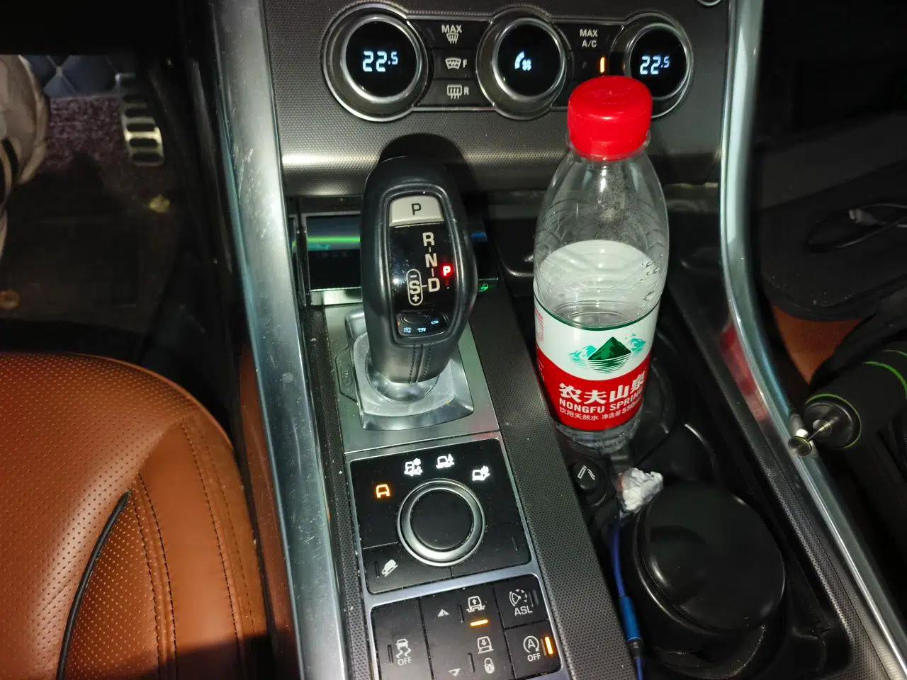 Land Rover Range Sport 2015 3.0 SC V6 HSE DYNAMIC — миниатюра 14