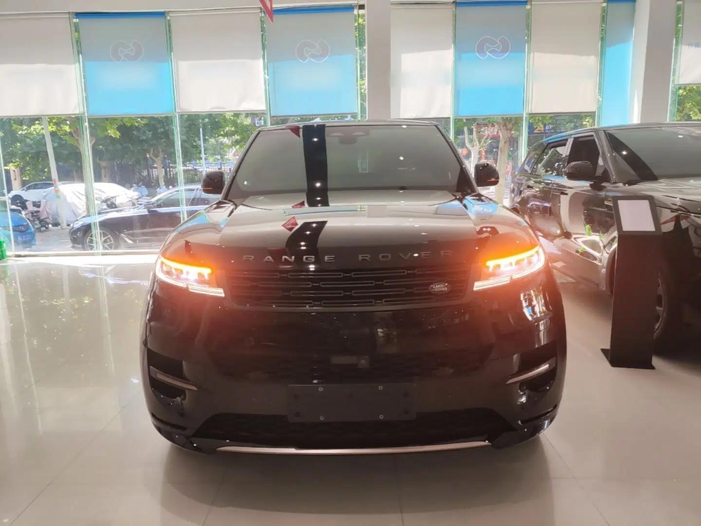 Land Rover Range Sport 2025 400 PS Dynamic SE — миниатюра 2