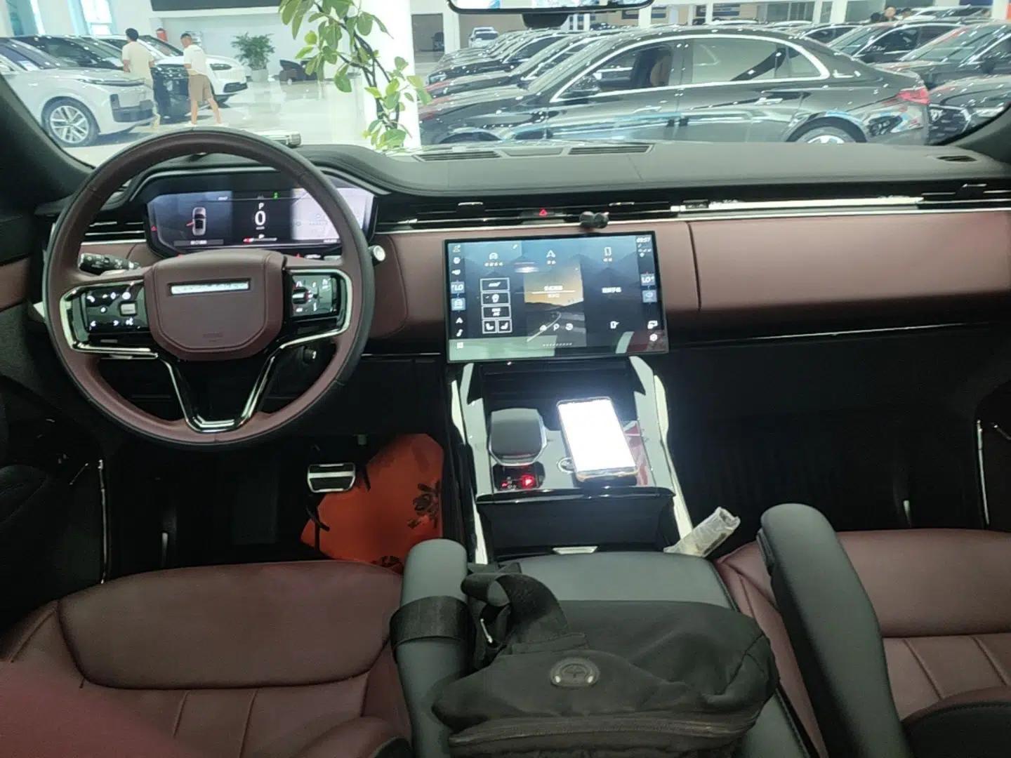 Land Rover Range Sport 2025 400 PS Dynamic SE — миниатюра 17