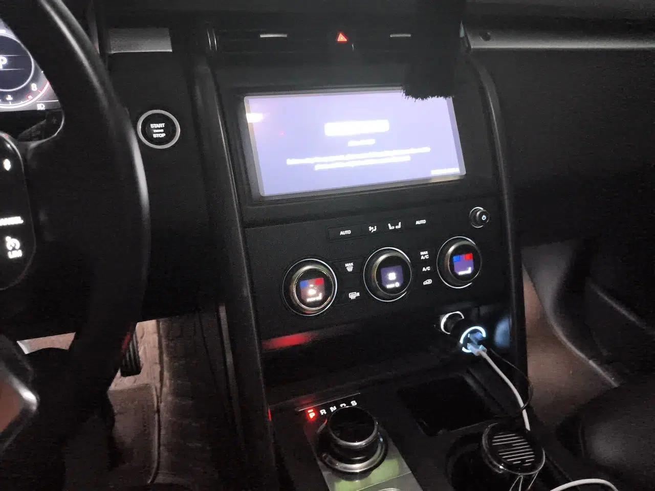 Land Rover Discovery 2020 3.0 SC V6 30th Anniversary Special Edition — миниатюра 12