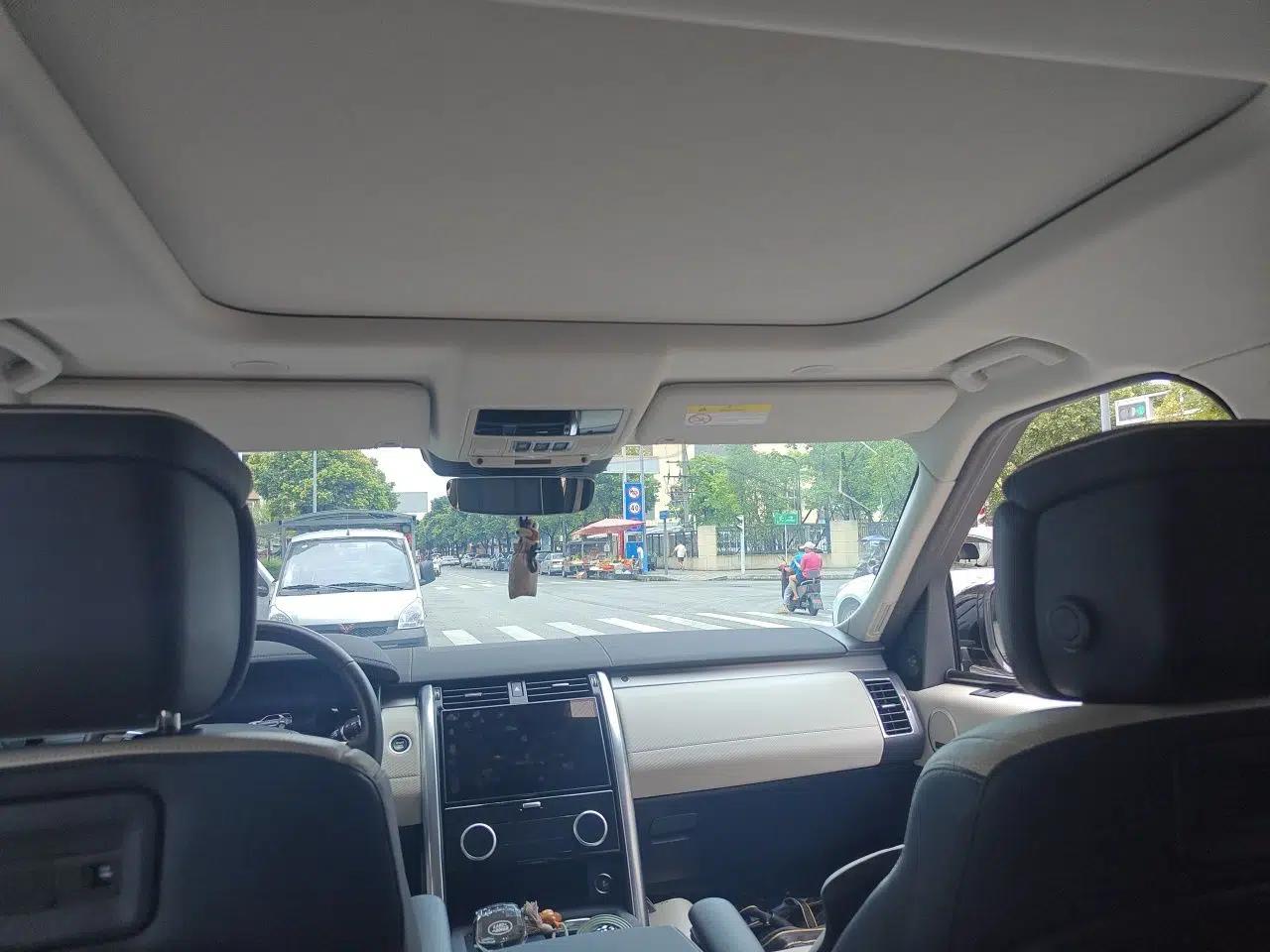 Land Rover Discovery 2021 360 PS R-Dynamic HSE — миниатюра 18