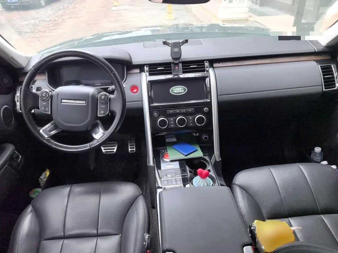 Land Rover Discovery 2018 3.0 SC V6 HSE — миниатюра 9