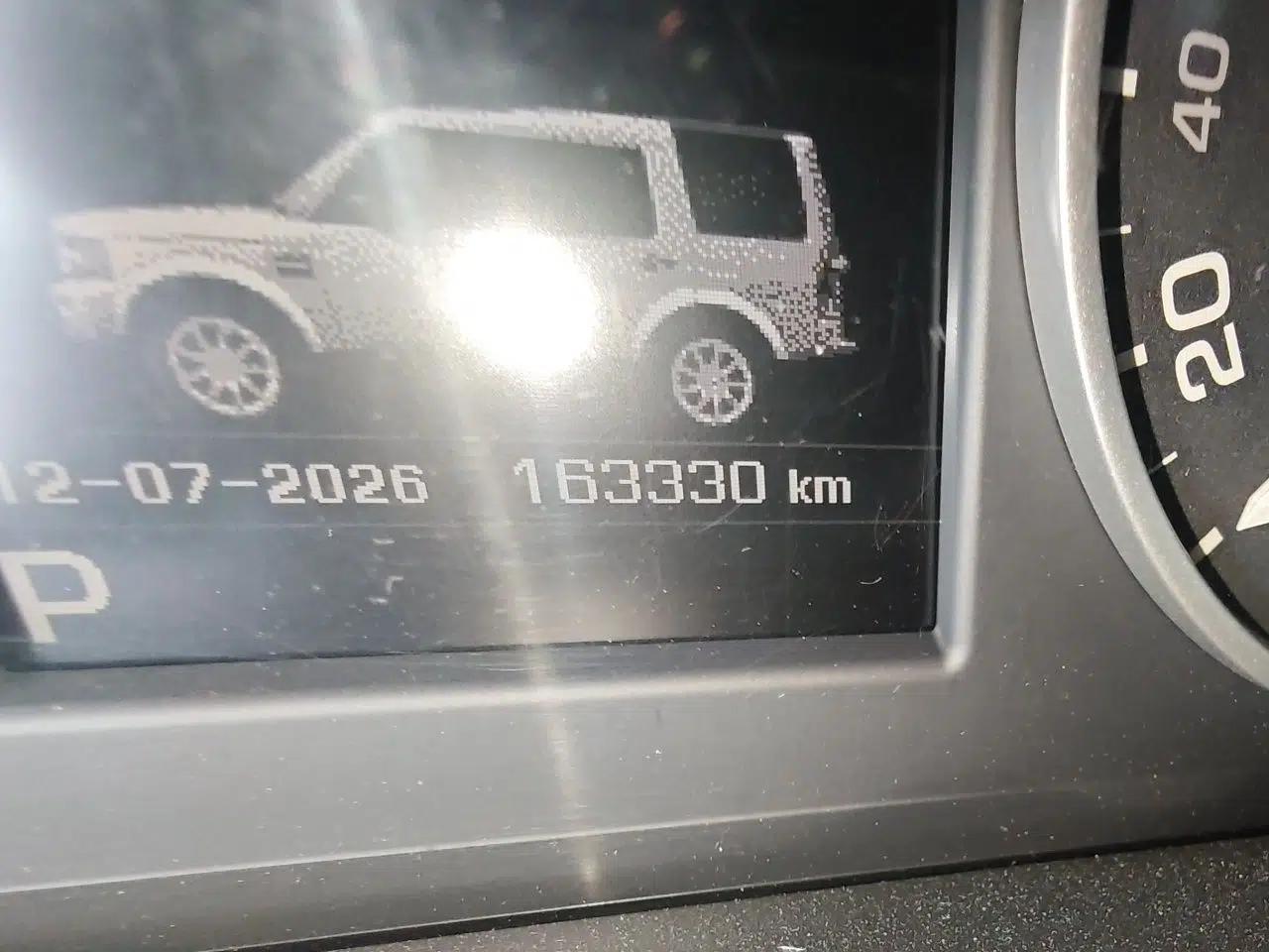 Land Rover Discovery 2015 3.0 SC V6 SE — миниатюра 12