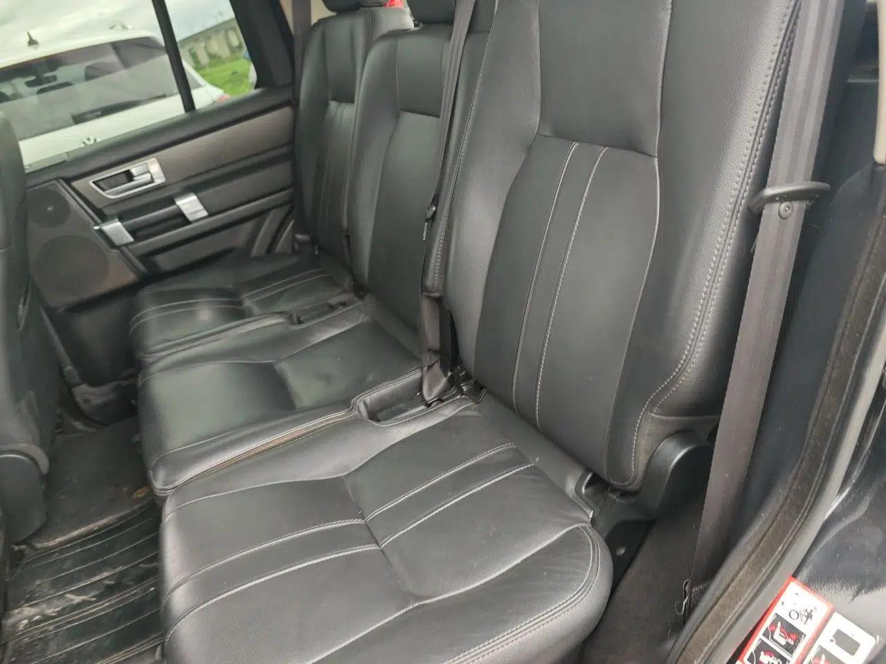 Land Rover Discovery 2015 3.0 SC V6 SE — миниатюра 17