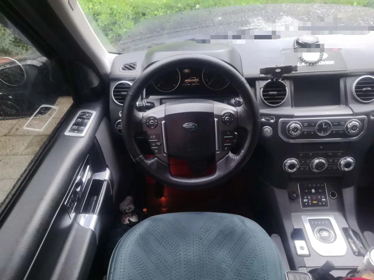 Land Rover Discovery 2012 3.0 SDV6 HSE Diesel Version — миниатюра 10