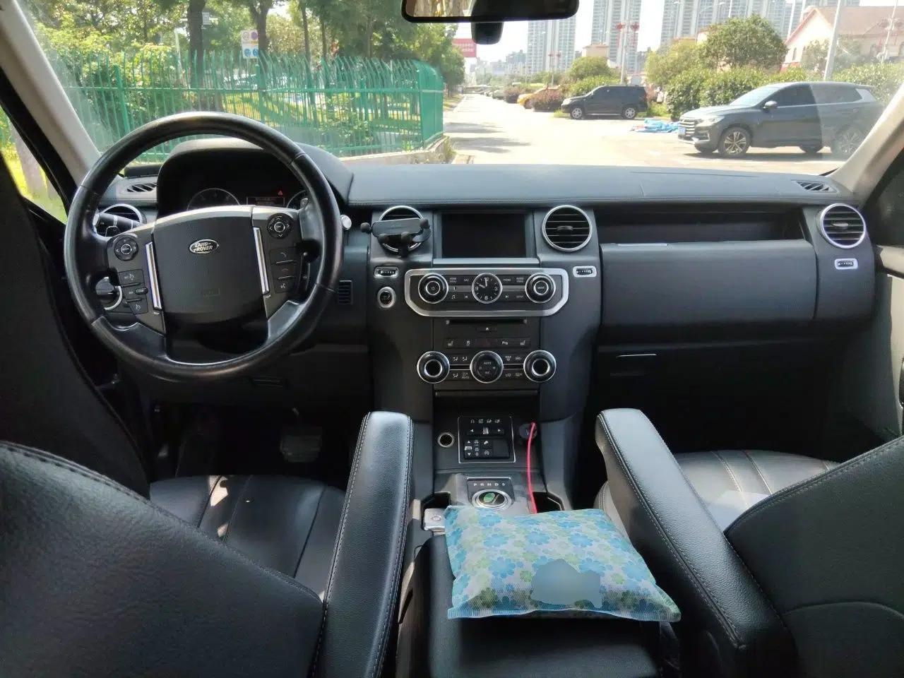 Land Rover Discovery 2015 3.0 SC V6 HSE — миниатюра 9