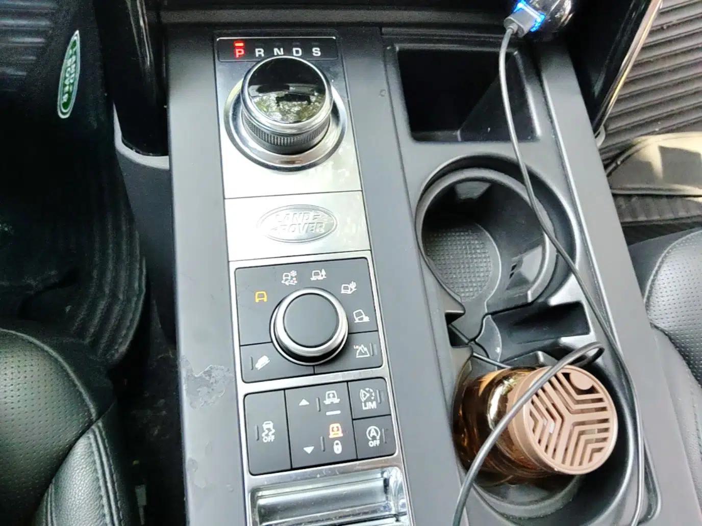Land Rover Discovery 2018 3.0 SC V6 SE — миниатюра 14