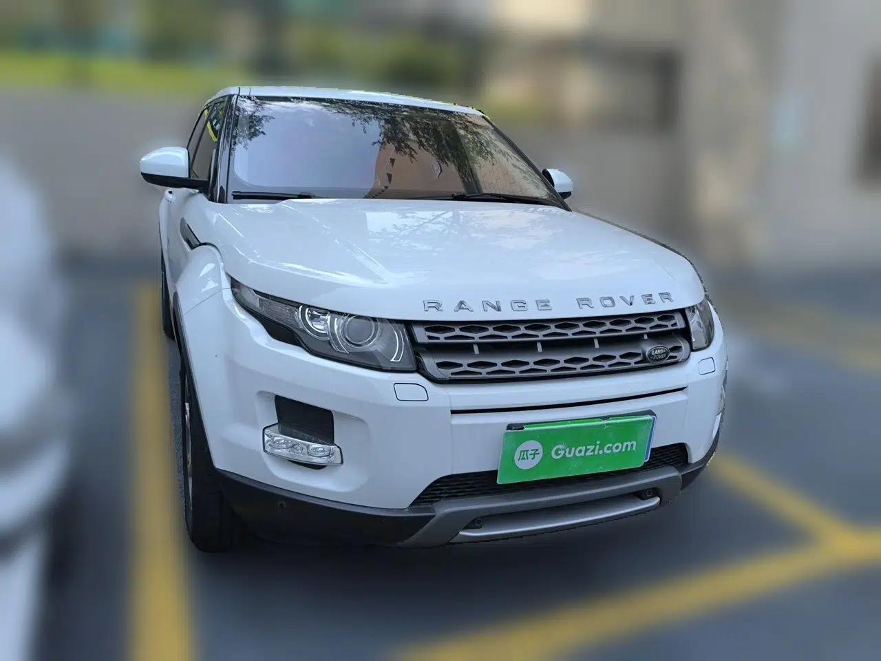 Land Rover Range Evoque 2014 2.0T 5-Door Luxury Edition — миниатюра 3