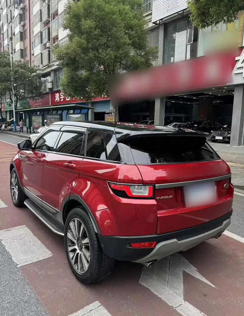 Land Rover Range Evoque 2018 240 PS SE Smart Brilliance Edition — миниатюра 3