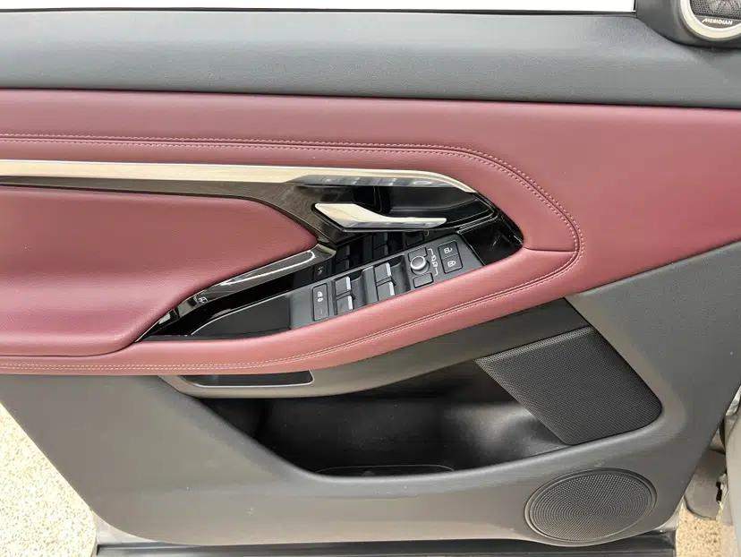Land Rover Range Evoque 2021 Range Rover Velar L 249PS R-Dynamic First Edition — миниатюра 24