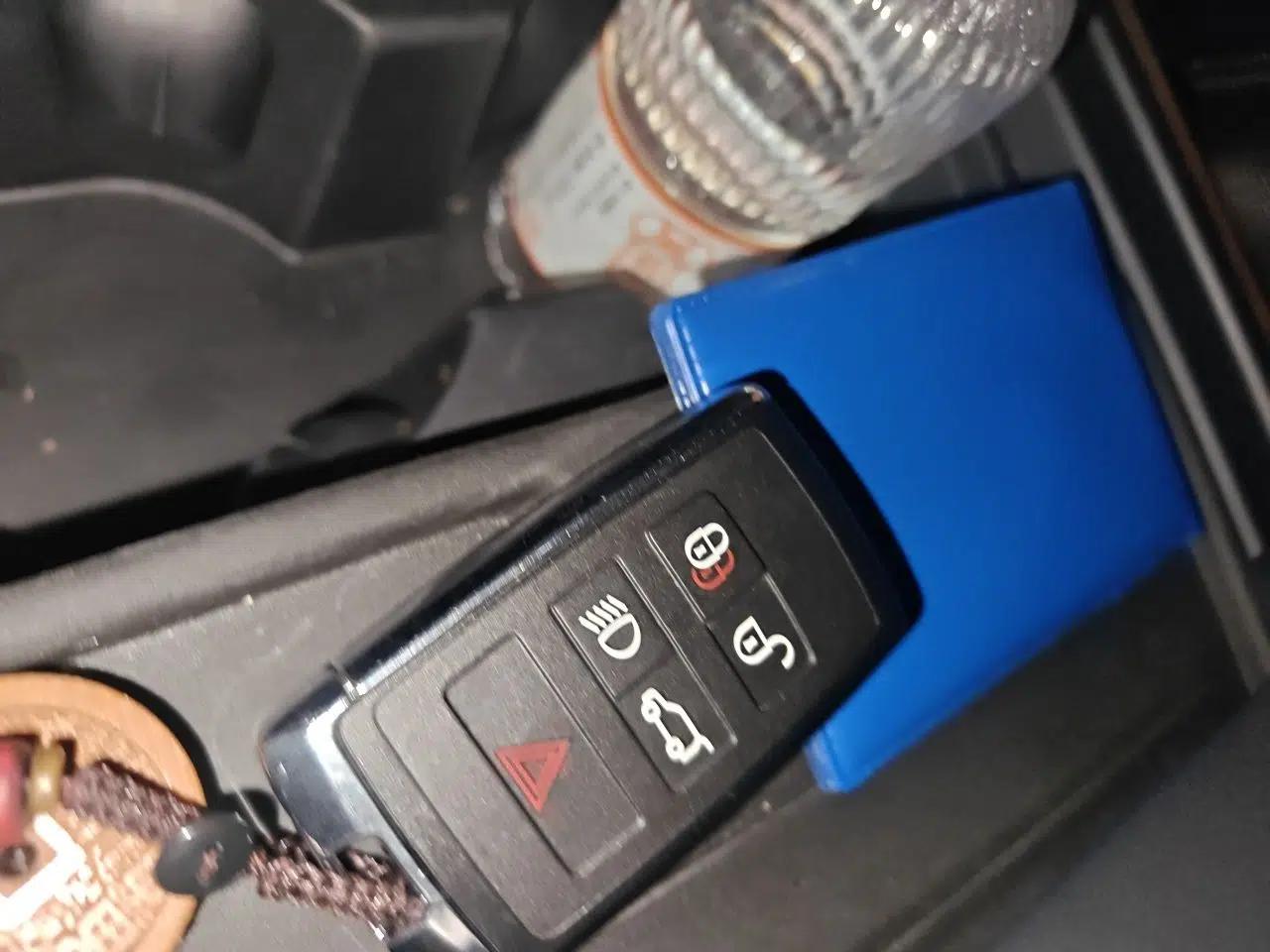 Land Rover Defender 2022 110 P400 X-DYNAMIC HSE — миниатюра 17