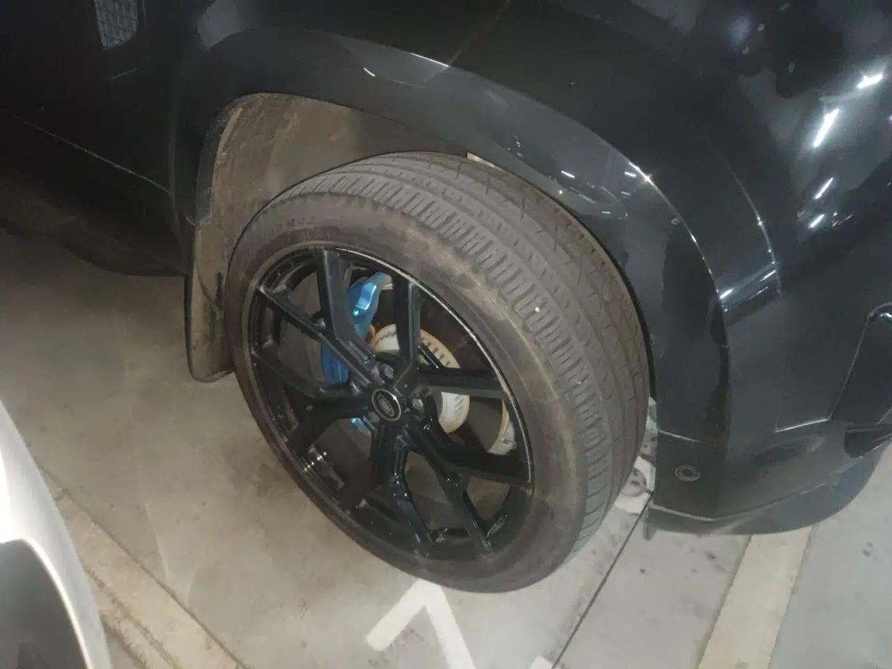 Land Rover Defender 2022 110 P400 X-DYNAMIC HSE — миниатюра 8